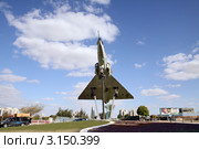 Истребитель "Кфир" на постаменте в Беер Шеве (2012 год). Редакционное фото, фотограф Irina Opachevsky / Фотобанк Лори