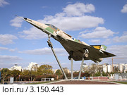 Истребитель "Кфир" на постаменте в Беер Шеве (2012 год). Редакционное фото, фотограф Irina Opachevsky / Фотобанк Лори