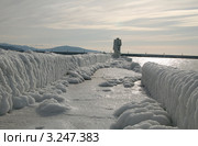 Обледеневший причал, Новороссийск (2012 год). Стоковое фото, фотограф Игорь Архипов / Фотобанк Лори