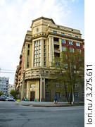 Новосибирск. "Стоквартирный дом" (Красный проспект, 16) (2011 год). Редакционное фото, фотограф Павел Просветов / Фотобанк Лори