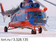 Вертолет Ми-8 в тундре (2012 год). Редакционное фото, фотограф Пьянков Александр / Фотобанк Лори