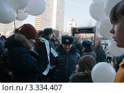 Митинг "За честные выборы" на Новом Арбате. 10 марта 2012. Веселые полицейские будни. Редакционное фото, фотограф Ирина Фирсова / Фотобанк Лори