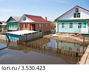 Разлив реки Хопёр, город Балашов, Саратовская область (2011 год). Стоковое фото, фотограф Истомина Елена / Фотобанк Лори