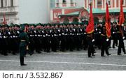 Парад на Красной площади в Москве, посвященный 67-й годовщине победы в Великой отечественной войне (2012 год). Редакционное видео, видеограф Игорь Долгов / Фотобанк Лори