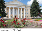 Шебекино. Дворец Культуры (2012 год). Стоковое фото, фотограф Галина Лукьяненко / Фотобанк Лори