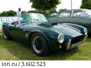 Спорткар AC Cobra MkII. Олдтаймер шоу. Паарен им Глин. Германия (2012 год). Редакционное фото, фотограф Sergey Kohl / Фотобанк Лори