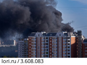 Пожар в жилом доме (2012 год). Стоковое фото, фотограф Елена / Фотобанк Лори