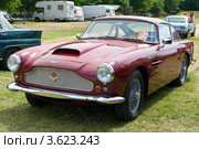 Автомобиль Aston Martin DB4. Олдтаймер шоу. Паарен им Глин. Германия (2012 год). Редакционное фото, фотограф Sergey Kohl / Фотобанк Лори