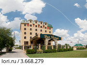 Гостиница и ресторан Bel Hotel в Белореченске Краснодарского края (2012 год). Редакционное фото, фотограф Игорь Дашко / Фотобанк Лори