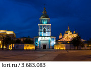 Киев, Михайловский монастырь вечером (2012 год). Стоковое фото, фотограф ИВА Афонская / Фотобанк Лори