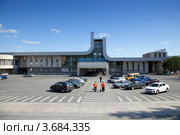 Железнодорожный вокзал в Златоусте (2012 год). Редакционное фото, фотограф Анастасия Репина / Фотобанк Лори