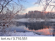 Зима на озере. Стоковое фото, фотограф Julia Shepeleva / Фотобанк Лори
