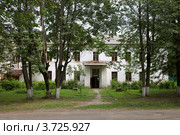 Библиотека города Струнино, Владимирская область (2012 год). Стоковое фото, фотограф Юлия Кузнецова / Фотобанк Лори
