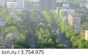 Движение автомобилей ранним утром, тайм лапс (2011 год). Стоковое видео, видеограф Losevsky Pavel / Фотобанк Лори