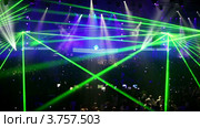 Лазерное шоу на концерте известного датского диджея Armin Van Buuren (2011 год). Редакционное видео, видеограф Losevsky Pavel / Фотобанк Лори