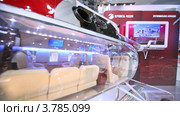 Модель вертолета Ми-17 Vip на выставке (2012 год). Редакционное видео, видеограф Losevsky Pavel / Фотобанк Лори