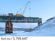 Демонтаж старого моста. Работа в вечернее время. Стоковое фото, фотограф Икан Леонид / Фотобанк Лори