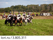 Русские кирасиры на Бородинском поле (2012 год). Редакционное фото, фотограф Наталья Волкова / Фотобанк Лори