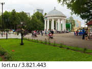 Ротонда. Парк имени Горького. Пермь (2012 год). Редакционное фото, фотограф Александр Лядов / Фотобанк Лори