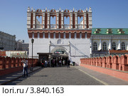 Кутафья башня. Вход на территорию Московского Кремля (2012 год). Редакционное фото, фотограф Яна Королёва / Фотобанк Лори