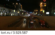 Москва. Рабочее движение на улице Новинский бульвар вечером (2012 год). Редакционное видео, видеограф Ярослав Каминский / Фотобанк Лори
