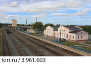 Станция Ирбит с элеватором (2012 год). Стоковое фото, фотограф Анатолий Матвейчук / Фотобанк Лори