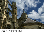 Кафедральный собор (Notre Dame) из Санлиз, Уаза, Пикардия, Франция (2012 год). Стоковое фото, фотограф Владимир Журавлев / Фотобанк Лори