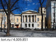Государственный музей искусства народов Востока (Усадьба Луниных). Никитский бул., 12а. Москва (2012 год). Редакционное фото, фотограф lana1501 / Фотобанк Лори