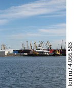 Порт в Калининграде (2008 год). Редакционное фото, фотограф Наташа Антонова / Фотобанк Лори
