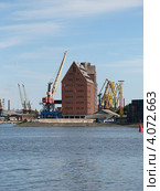 Калининградский порт (здание) (2008 год). Редакционное фото, фотограф Наташа Антонова / Фотобанк Лори
