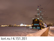 Парусник Летучий Голландец. Санкт-Петербург (2012 год). Редакционное фото, фотограф Литвяк Игорь / Фотобанк Лори