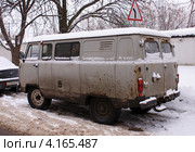 УАЗ - 452. Вид сбоку (2013 год). Редакционное фото, фотограф Павел Кричевцов / Фотобанк Лори