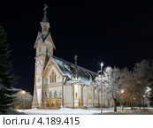Деревянная церковь в Каяани зимней ночью, Финляндия (2012 год). Стоковое фото, фотограф Михаил Марковский / Фотобанк Лори