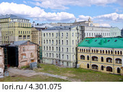 Дома. Непарадный вид (2012 год). Стоковое фото, фотограф Илюхина Наталья / Фотобанк Лори