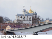 Звонница и купола Софийского собора 14-18 веков. Великий Новгород (2013 год). Стоковое фото, фотограф Литвяк Игорь / Фотобанк Лори