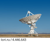 Радиотелескоп из массива VLA (Very Large Array /Очень большая антенная решётка, Сверхбольшая антенная решётка) в штате Нью Мексико (США) Стоковое фото, фотограф Ирина Кожемякина / Фотобанк Лори