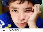 Портрет мальчика подростка 12 лет. Стоковое фото, фотограф Сергей Лешков / Фотобанк Лори