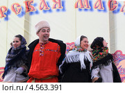 Народное веселье на Масленицу (2013 год). Редакционное фото, фотограф Анатолий Матвейчук / Фотобанк Лори