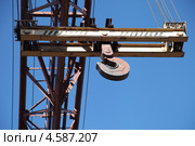 Грузовой крюк на старом козловом кране (2013 год). Редакционное фото, фотограф Валерий Акулич / Фотобанк Лори