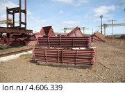 Компенсаторы газоходов на сборочной площадке (2013 год). Редакционное фото, фотограф Валерий Акулич / Фотобанк Лори