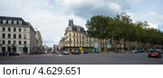 Перекресток улиц Карно (Rue Carnot), Маршала Фош (Rue du Marechal Foch) и проспекта Сен-Клу (Av. de Saint-Cloud) в Версале. Франция (2012 год). Редакционное фото, фотограф Олег Тыщенко / Фотобанк Лори