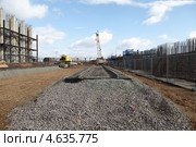 Монтаж подкрановых путей башенного крана. Весна (2013 год). Редакционное фото, фотограф Валерий Акулич / Фотобанк Лори