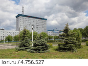Инженерный корпус ОАО "Автомобильный завод УРАЛ" (2013 год). Редакционное фото, фотограф Виталий Горелов / Фотобанк Лори