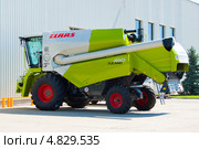 Комбайн фирмы CLAAS (2013 год). Редакционное фото, фотограф WalDeMarus / Фотобанк Лори