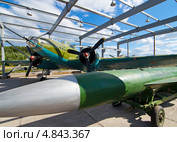 Торпеда и торпедоносец ИЛ-4, музей ВВС Северного флота, поселок Сафоново (2013 год). Редакционное фото, фотограф Вячеслав Палес / Фотобанк Лори