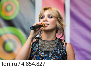 Светлана Назаренко, вокалистка группы «Город 312» (2013 год). Редакционное фото, фотограф Михаил Ворожцов / Фотобанк Лори