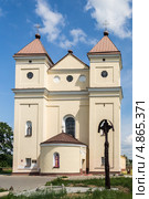 Костел св. Михаила Архангела, Михалишки, Беларусь (2013 год). Стоковое фото, фотограф Михаил Широков / Фотобанк Лори