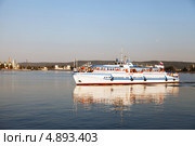 Теплоход ОМ 357 в порту Тольятти (2013 год). Редакционное фото, фотограф Сергей Хрушков / Фотобанк Лори