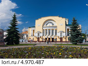 Ярославль, вид на Академический театр имени Ф.Г. Волкова (2013 год). Редакционное фото, фотограф Литвяк Игорь / Фотобанк Лори