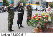 Запасники отдают честь воинам прошлой войны (2013 год). Редакционное фото, фотограф Анатолий Матвейчук / Фотобанк Лори